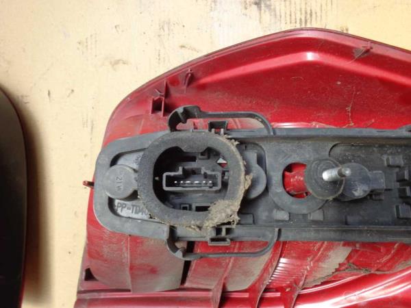 FEU ARRIERE DROIT CITROEN C2 - Vue 2